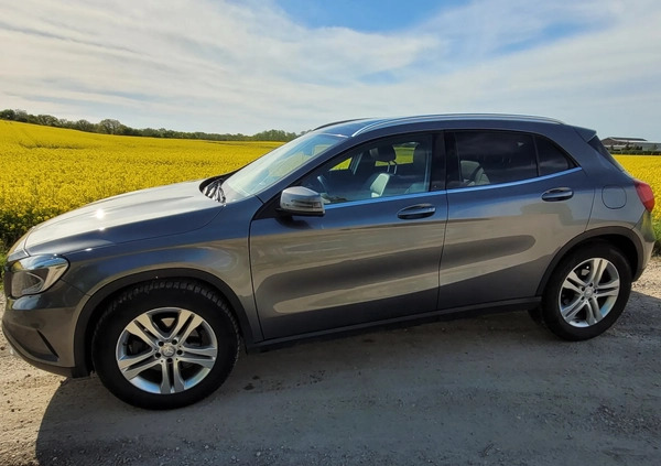 Mercedes-Benz GLA cena 70900 przebieg: 226000, rok produkcji 2016 z Międzychód małe 301